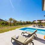 Selena Villa Katelios