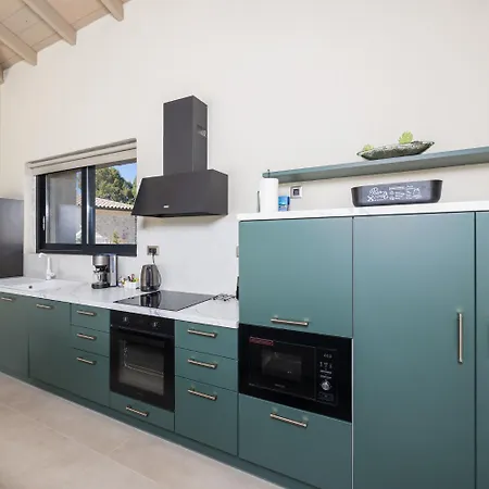 Vila Selena Katelios